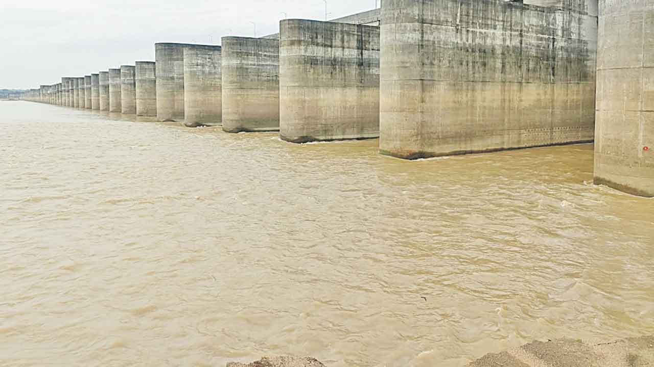 గోదావరిలో తప్పిన ‘వరద’లెక్క