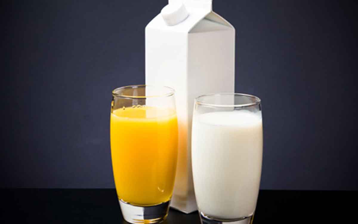 Milk Vs Orange Juice | ఉద‌యం అల్పాహారంలో పాలు లేదా నారింజ ర‌సం.. ఏది ఉత్త‌మ ప్ర‌యోజ‌నాల‌ను ఇస్తుంది..?