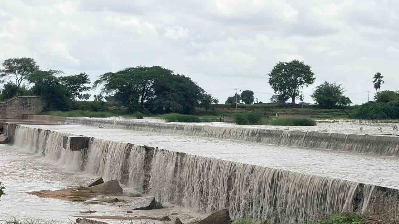 Moola Vagu | మూల వాగు ప్రవాహంతో అన్నదాత హర్షం