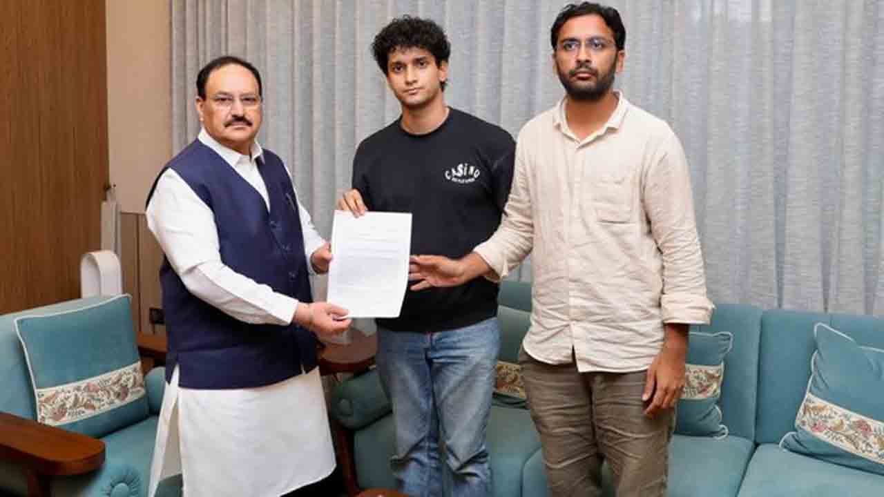 KJP Demands | నీట్ మృతులకు కోటి పరిహారం.. కాక్రోచ్ జనతా పార్టీ డిమాండ్స్‌ ఇవే..!