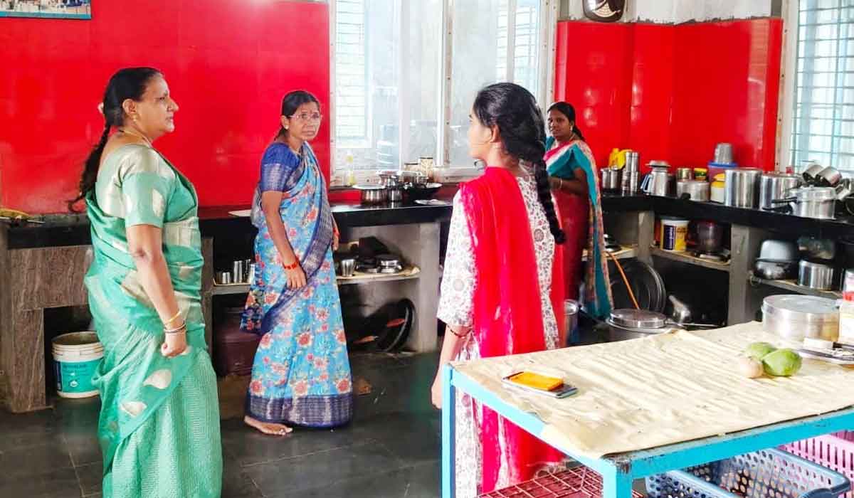 Kotagiri | ప్రతీ నెలా పిల్లల బరువు, ఎత్తు ఆన్లైన్‌లో నమోదు చేయాలి.. బోధన్‌ సీడీపీవో నందిని