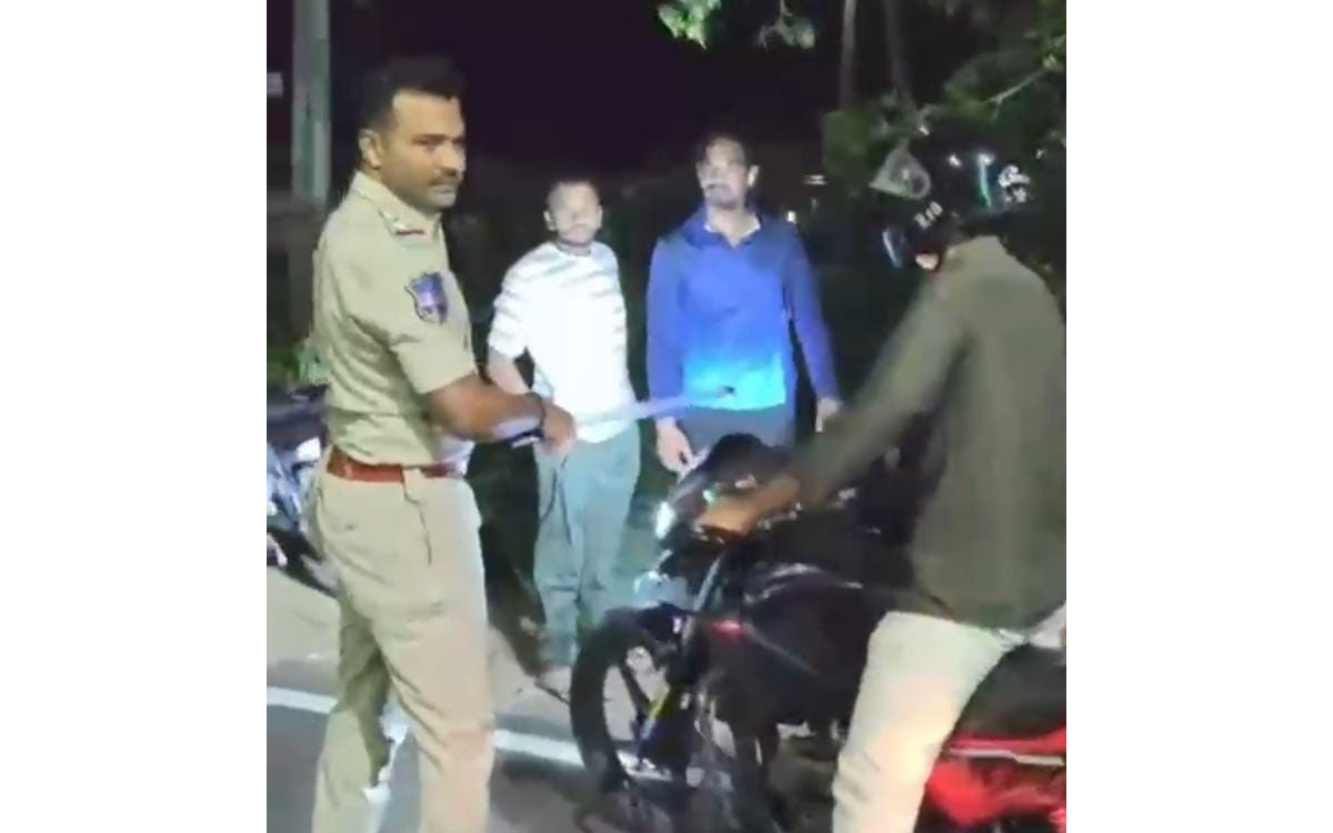 'బహిరంగ ప్రదేశాల్లో మద్యం సేవిస్తే కఠిన చర్యలు'