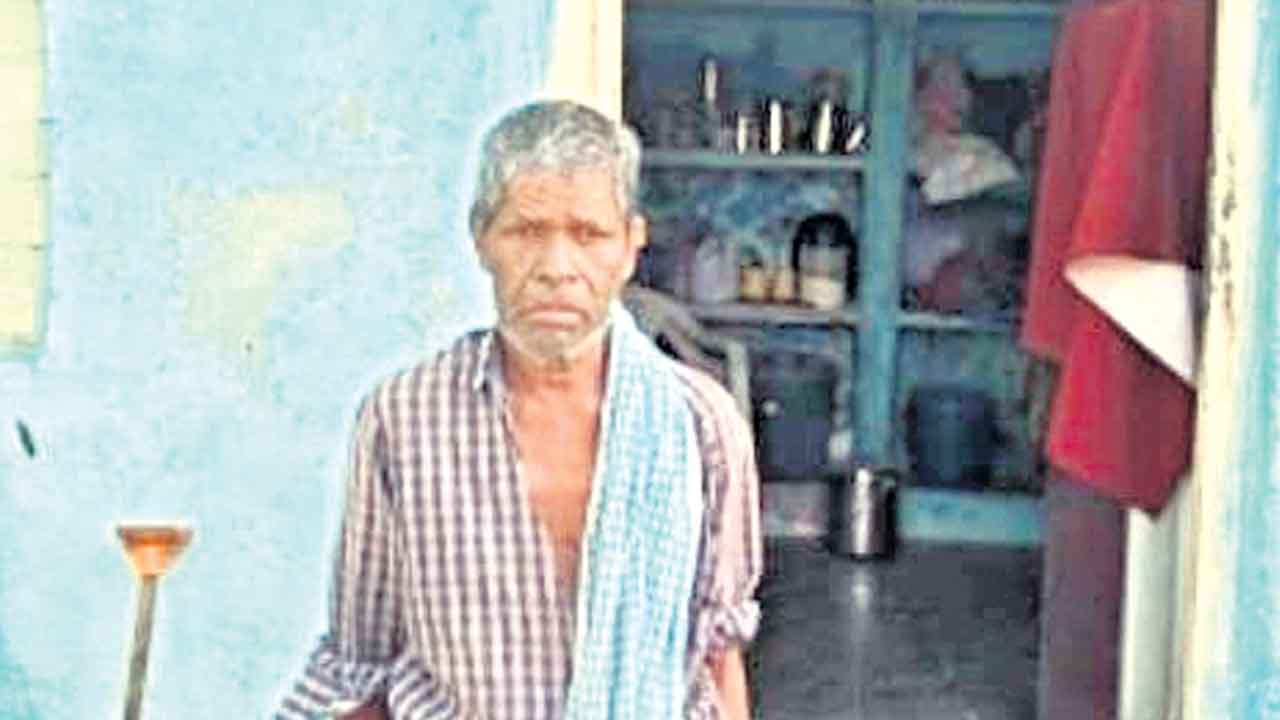 వృద్ధుడిని మింగిన నాలా!