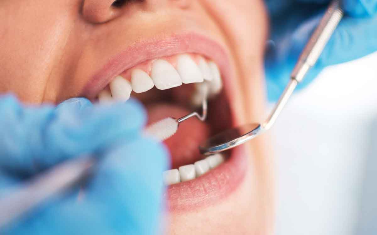 Oral Health | నోరు, దంతాల స‌మ‌స్య‌లు ఉన్న‌వారు వీటిని ఉప‌యోగించండి.. ఎంతో ఉప‌శ‌మ‌నం ల‌భిస్తుంది..
