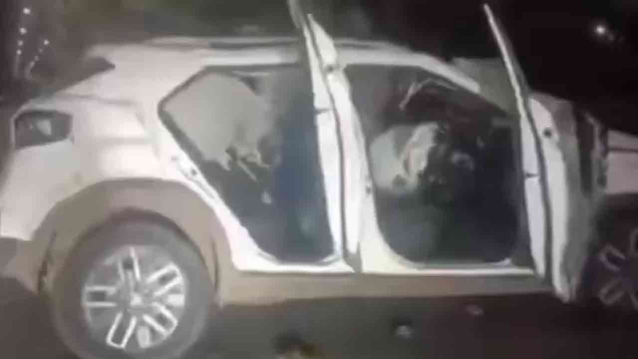 Hyderabad | ఓఆర్ఆర్‌పై ఆగివున్న లారీని ఢీకొట్టిన కారు.. ఒకరు మృతి, ఐదుగురికి గాయాలు
