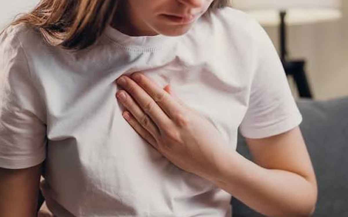 Panic Attack | పానిక్ అటాక్‌, గుండె పోటు.. రెండింటికీ ల‌క్ష‌ణాలు ఒకే విధంగా ఉంటాయా.. ఏం చేయాలి..?