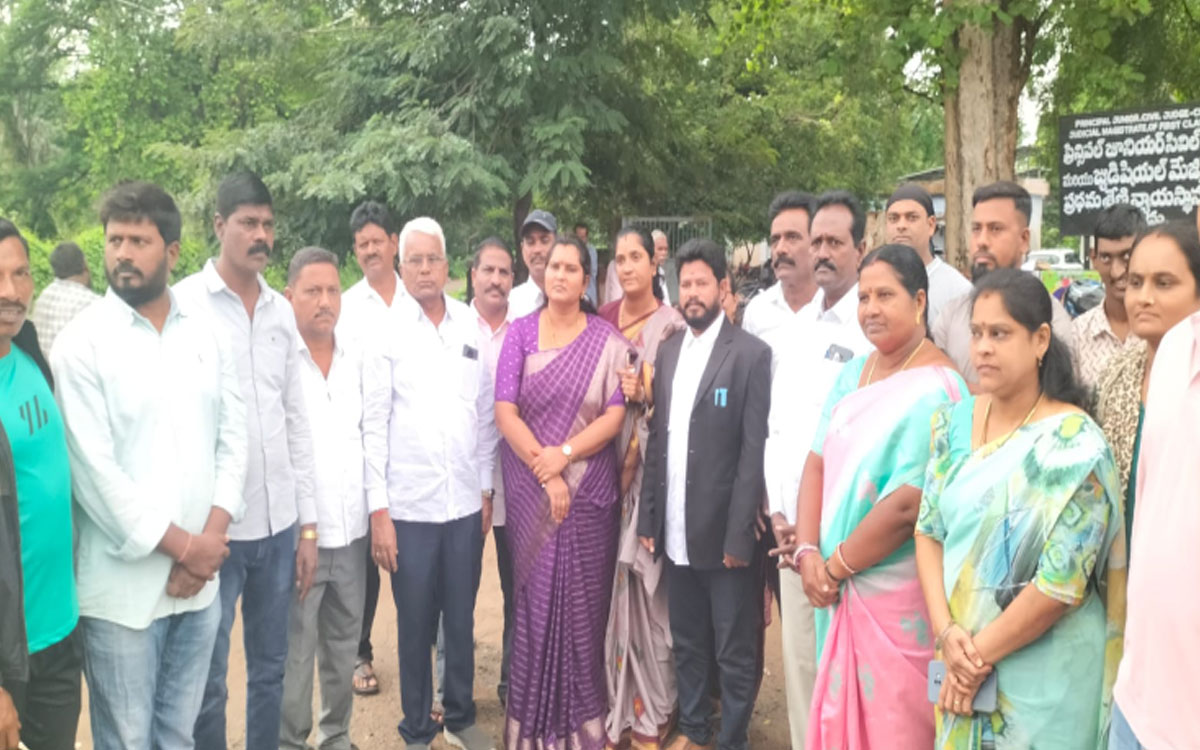 పథకాల అమలుకై ప్రభుత్వాన్ని బరాబర్ ప్రశ్నిస్తాం : పావని గౌడ్