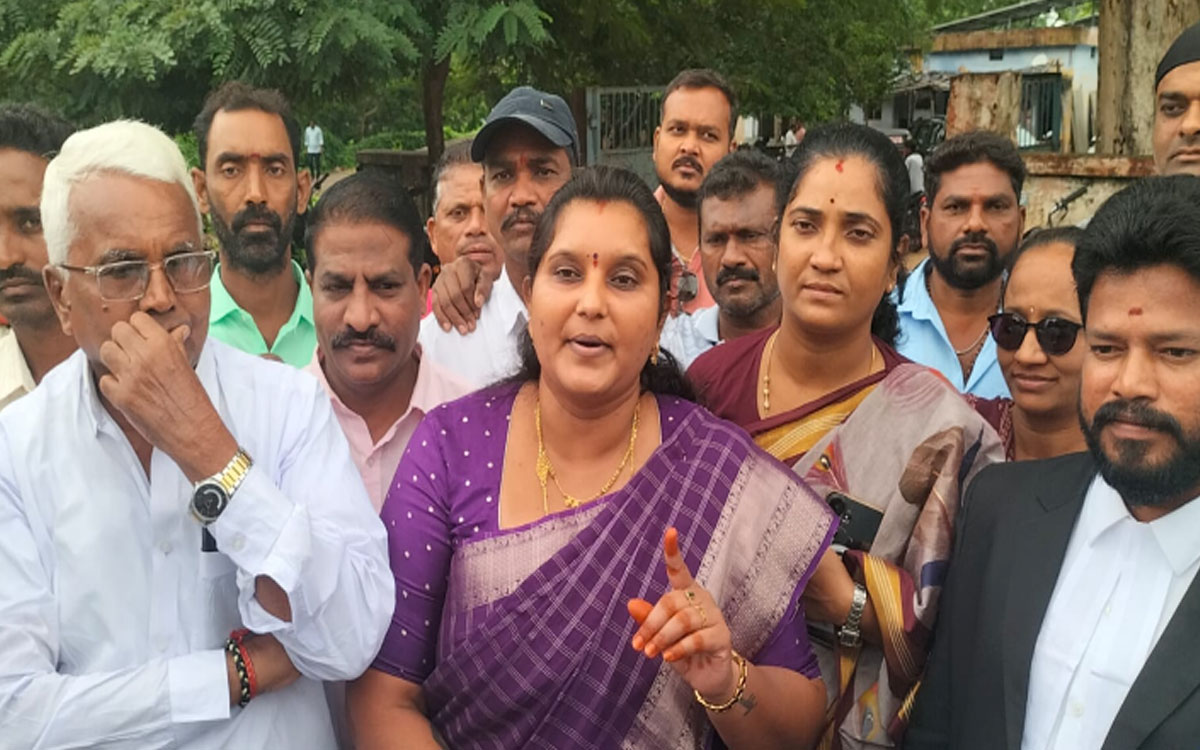 పథకాల అమలుకై ప్ర‌భుత్వాన్ని బరాబర్ ప్రశ్నిస్తాం : పావ‌ని గౌడ్‌