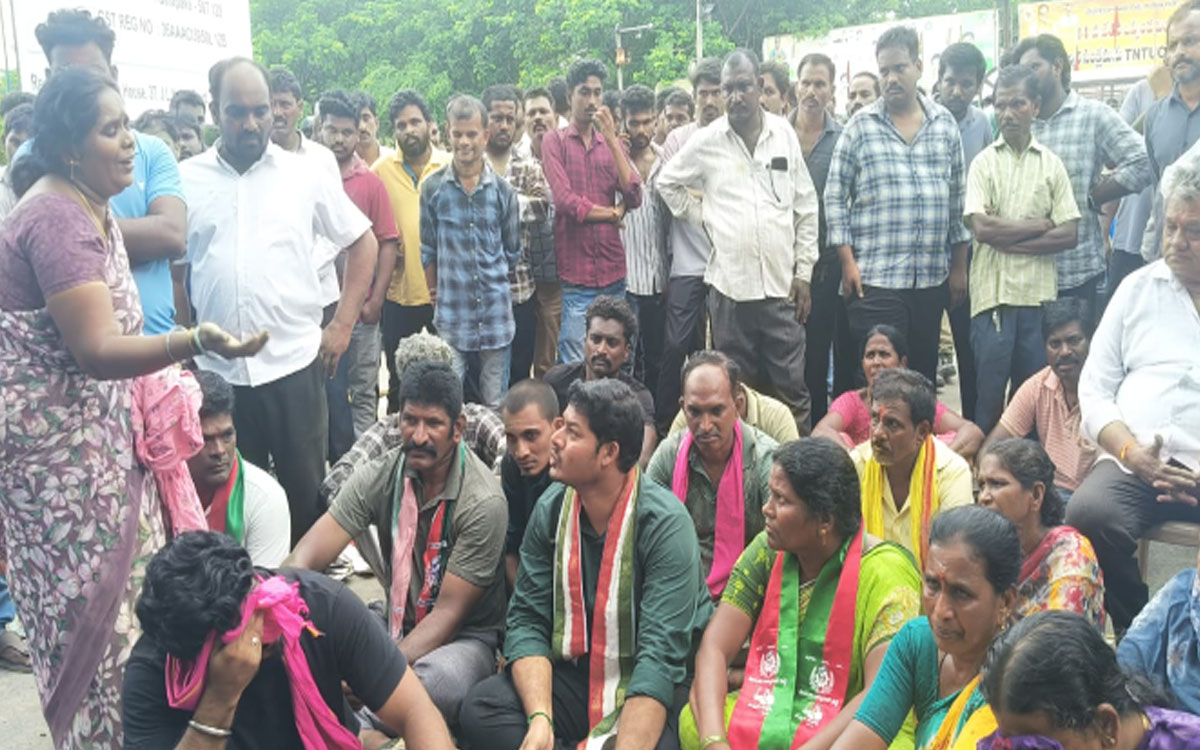కార్మిక కుటుంబానికి న్యాయం జరిగేనా..?