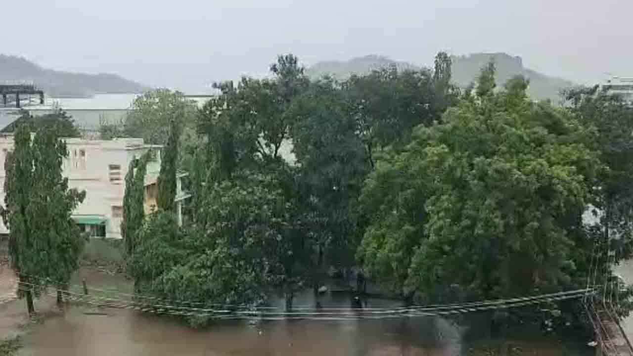 Warangal | వరంగల్ నగరంలో భారీ వర్షం