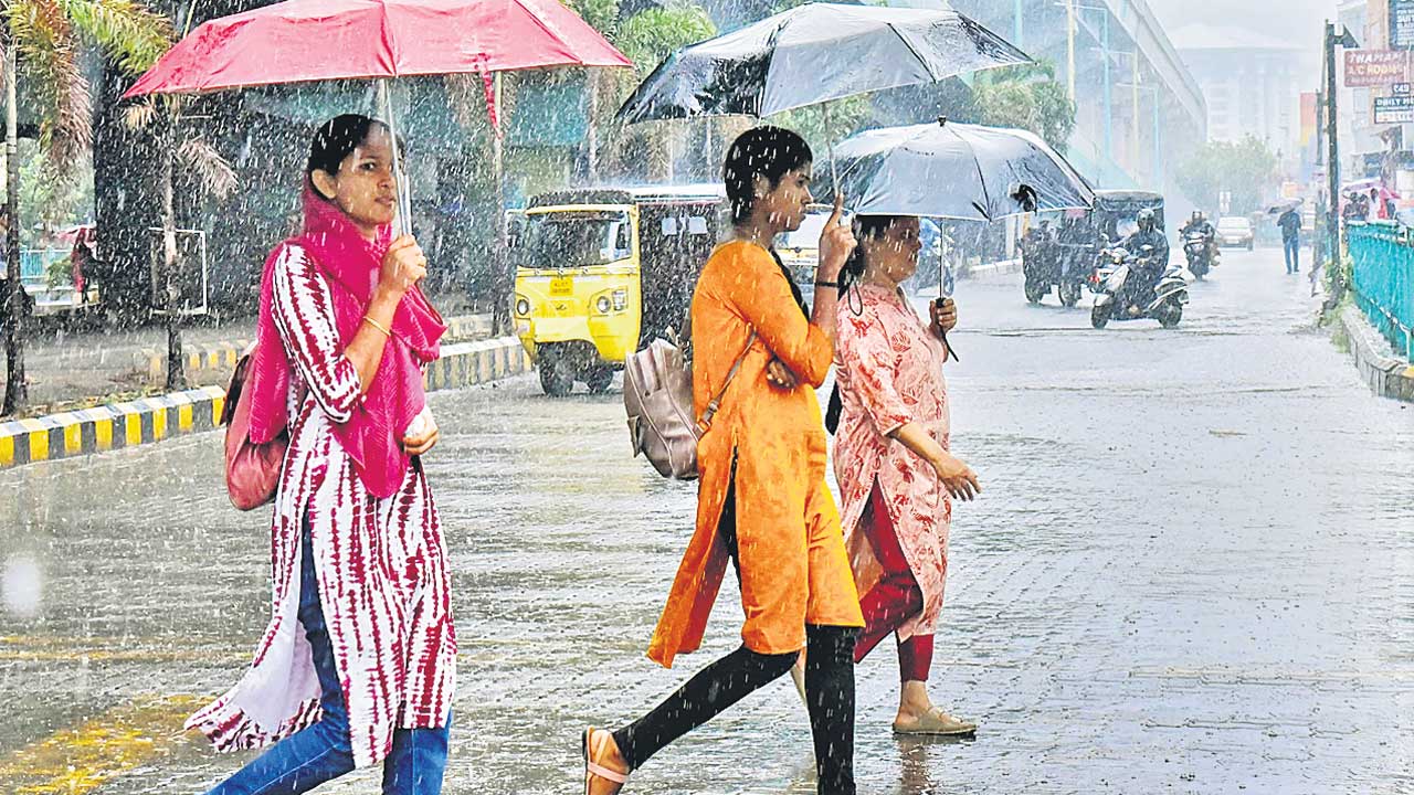 నగరంలో మోస్తరు వాన