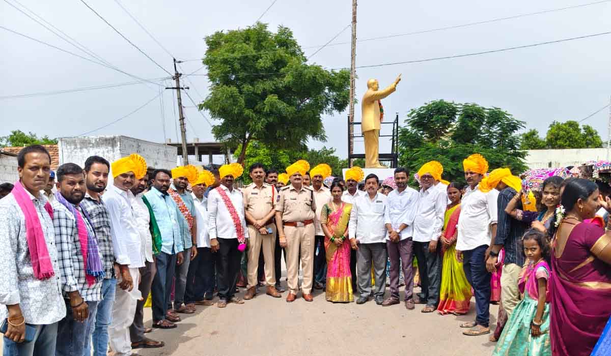 Dharmaram | కొత్తూరులో ఘనంగా శీత్లా భవానీ వేడుకలు.. హాజరైన పెద్దపల్లి డీసీపీ రామ్ రెడ్డి నాయక్