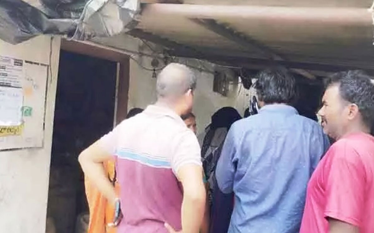 బూర్గంపహాడ్‌లో సర్వర్ సమస్యతో రేషన్ లబ్దిదారుల ఇబ్బందులు