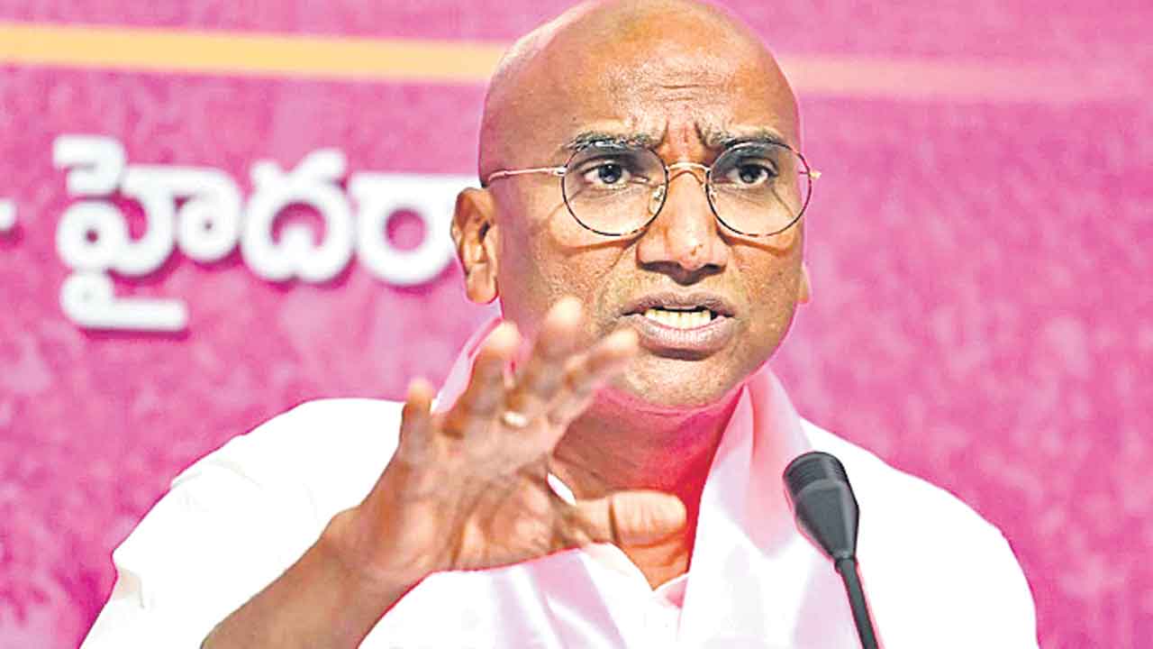 కూంబింగ్‌ అంటే.. భూములు లాక్కున్నంత ఈజీకాదు