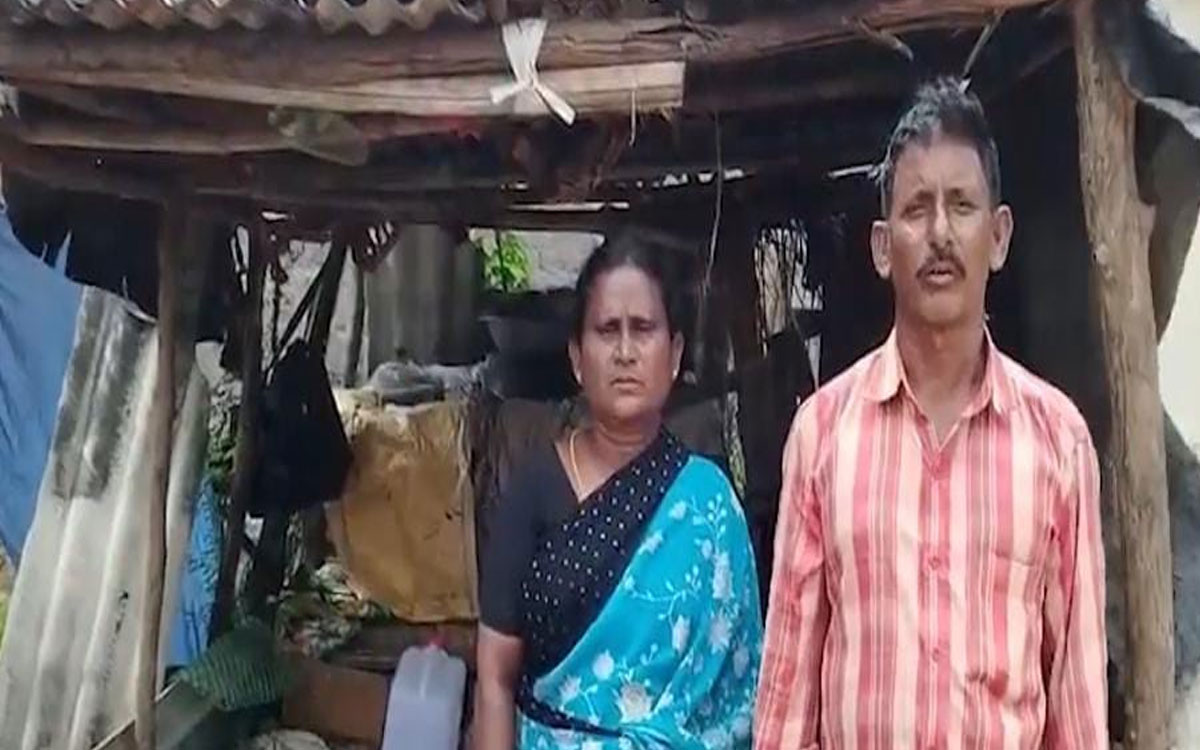 అర్హులను అణగదొక్కి.. ఇందిరమ్మ ఇండ్లన్నీ అనుయాయుల‌కే