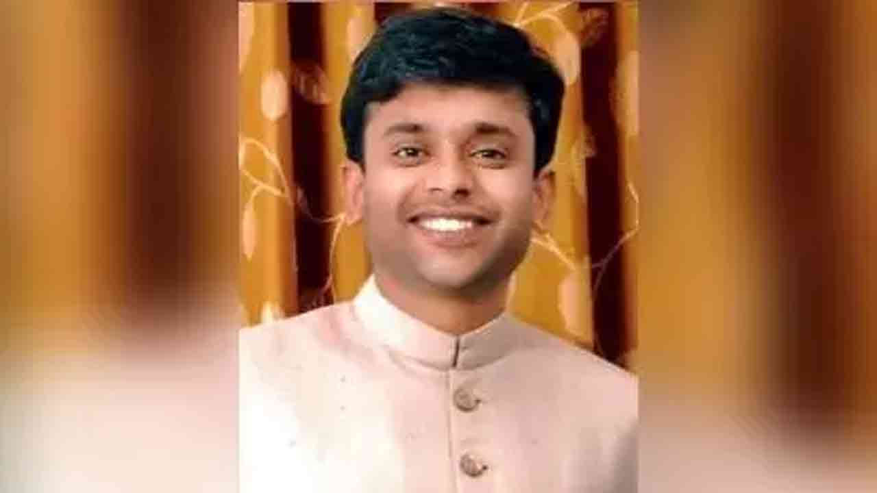 షబ్బీర్ అలీ అల్లుడు, మాజీ సీపీ ఏకే ఖాన్ కొడుకుపై క్రిమినల్ కేసు
