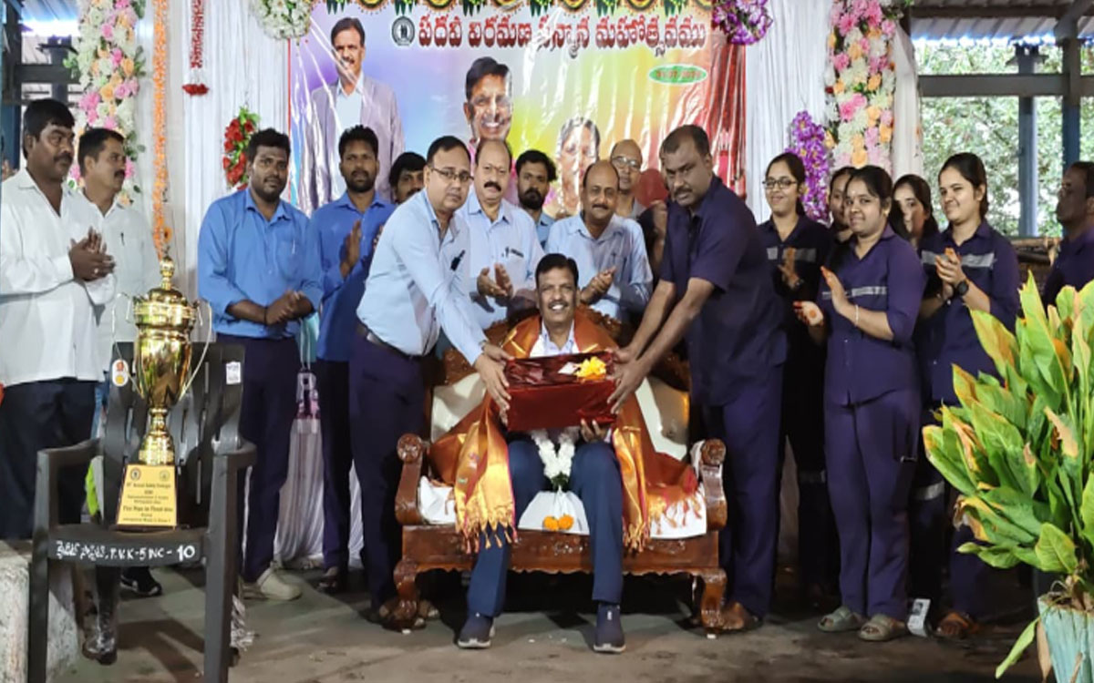 పీవీకే-5 ఇంక్లైన్‌లో కొత్తగూడెం ఏరియా జీఎం శాలెం రాజుకు ఘన సన్మానం