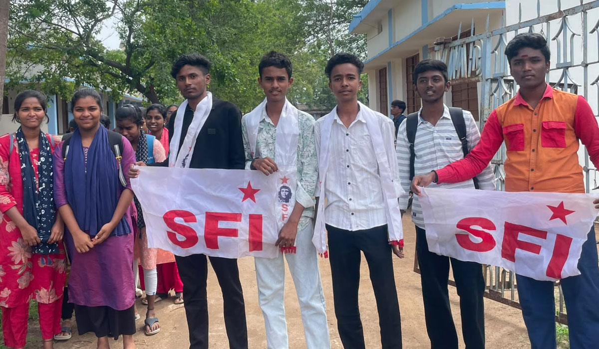 Vemulawada | కేంద్ర విద్యాశాఖ మంత్రి ధర్మేంద్ర ప్రధాన్ వెంటనే రాజీనామా చేయాలి.. ఎస్‌ఎఫ్‌ఐ మండల కార్యదర్శి శివ