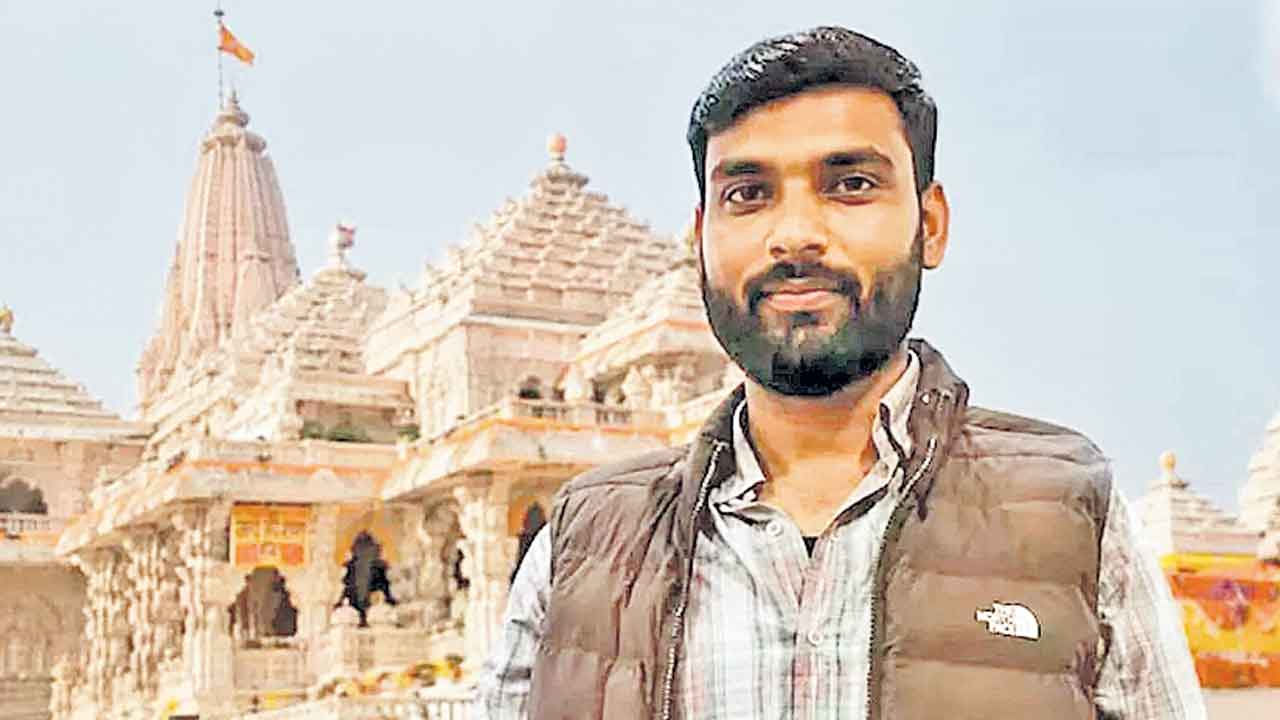 ముఠాగా పని చేసి.. పంచుకొన్నాం
