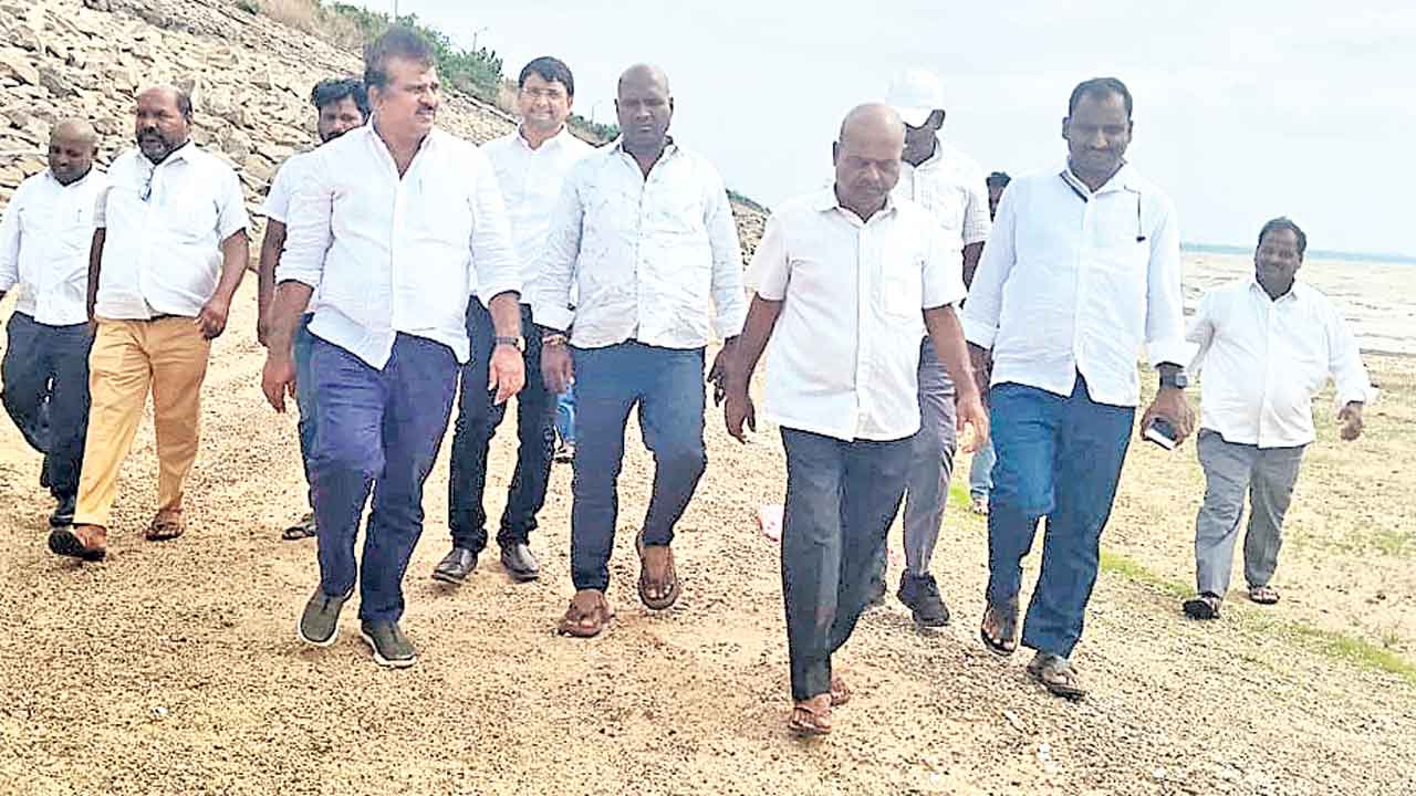 సింగూరుపై ప్రభుత్వ నిర్లక్ష్యం