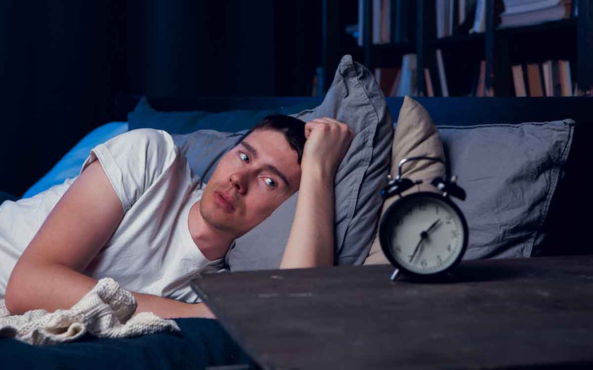 Sleep | రాత్రి నిద్ర‌కు ముందు ఈ అల‌వాట్లు ఉంటే మానేయండి.. లేదంటే నిద్ర స‌రిగ్గా ప‌ట్ట‌దు..