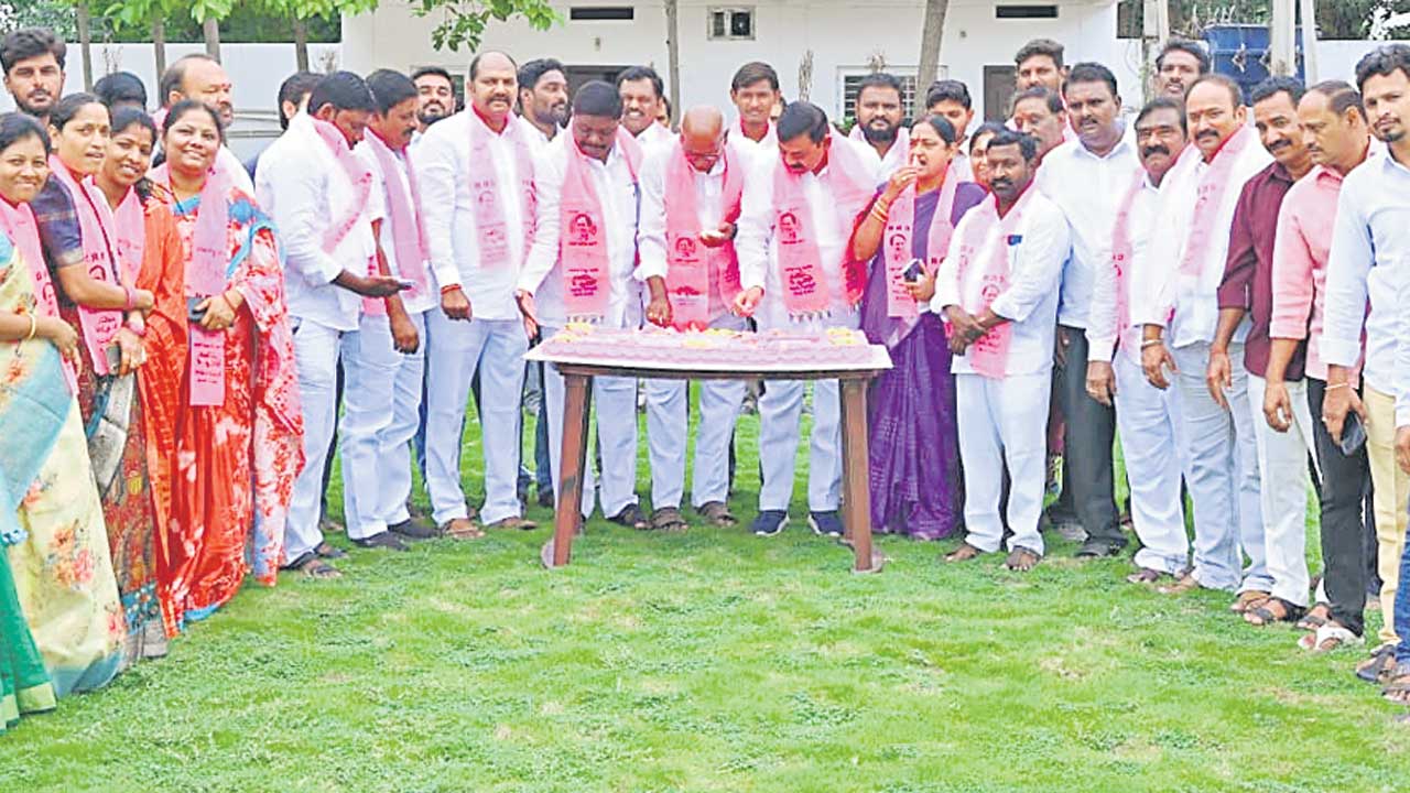 ఘనంగా జగదీశ్‌రెడ్డి పుట్టినరోజు వేడుకలు