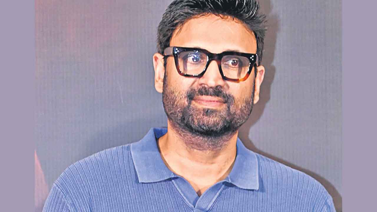 ఫ్యామిలీ ఎమోషన్స్‌తో కూడిన థ్రిల్లర్‌