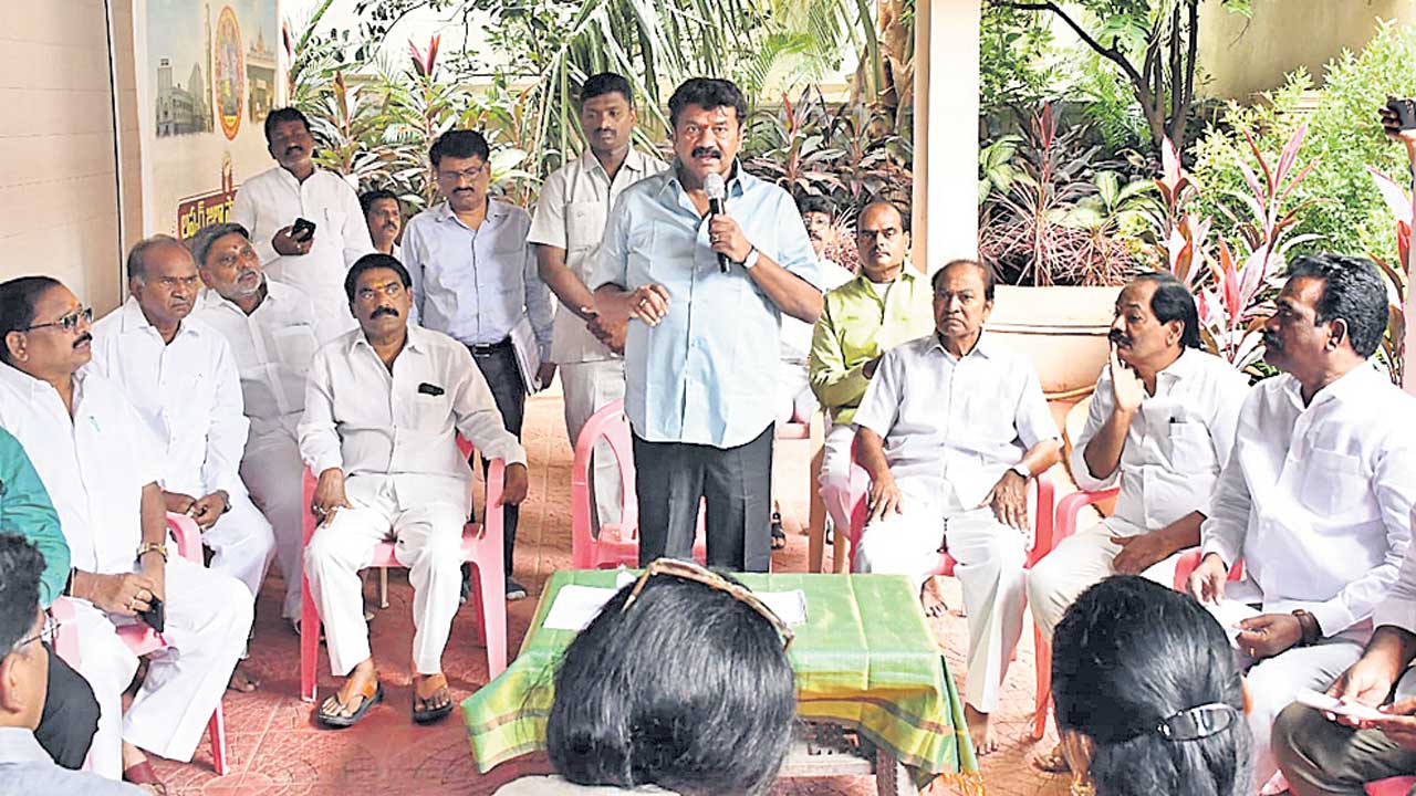 ఓటరు సవరణను ఆరు నెలలు పొడిగించాలి