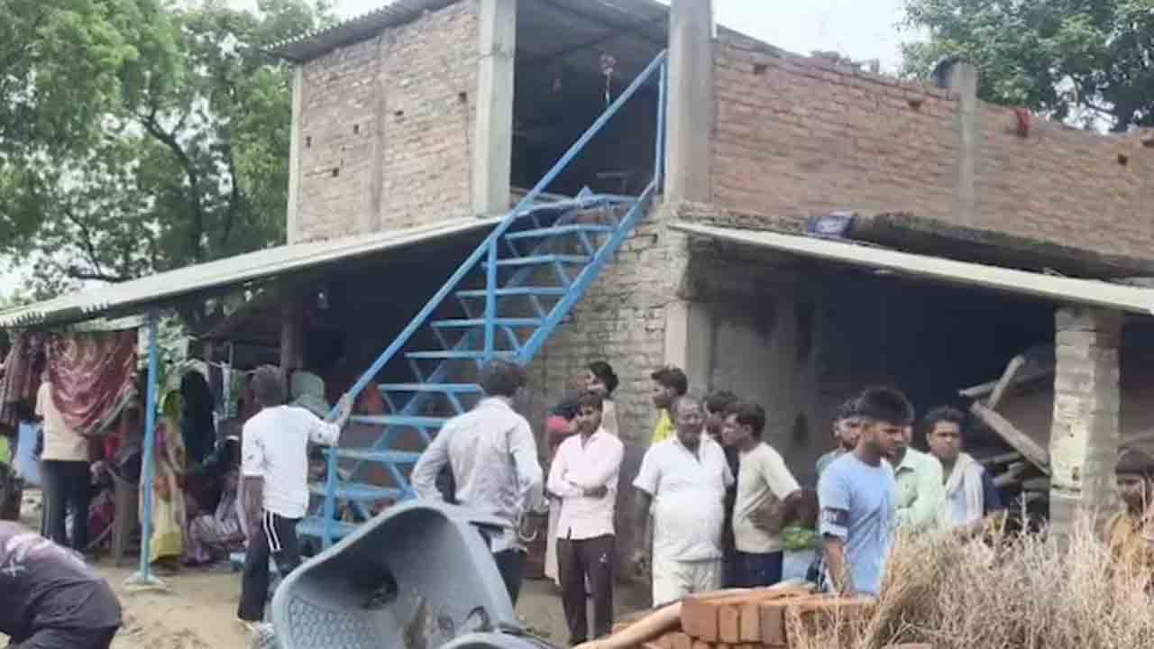 teen beaten to death | ప్రియురాలిని కలిసిన యువకుడు.. కొట్టి చంపిన ఆమె కుటుంబ సభ్యులు