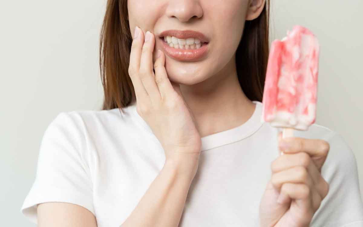 Sensitive Toothpaste | సెన్సిటివ్ టూత్‌పేస్ట్‌ల‌ను అంద‌రూ ఉప‌యోగించ‌కూడ‌దా.. నిపుణులు ఏం చెబుతున్నారు..?