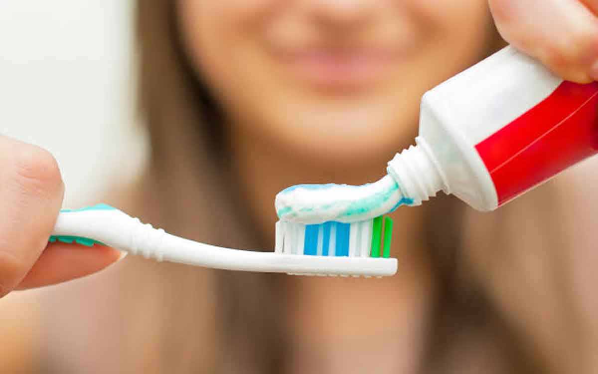 Toothpaste | రోజూ మ‌నం వాడే టూత్‌పేస్టుల‌తో క్యాన్స‌ర్ వ‌స్తుందా.. నిపుణులు ఏం చెబుతున్నారు..?
