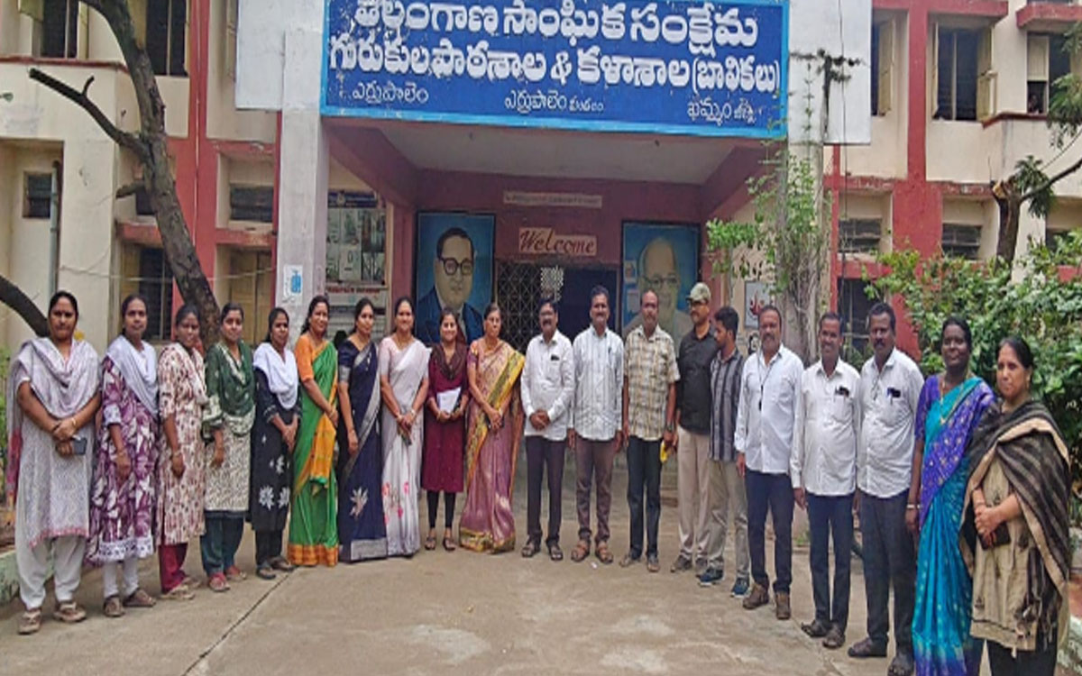 ‘గురుకుల ఉపాధ్యాయుల సమస్యలను వెంటనే పరిష్కరించాలి’