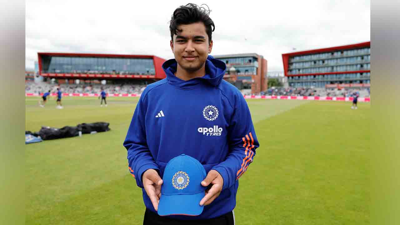 IND vs ENG | శాంసన్ ఔట్.. డెబ్యూ క్యాప్ అందుకున్న వైభవ్..!