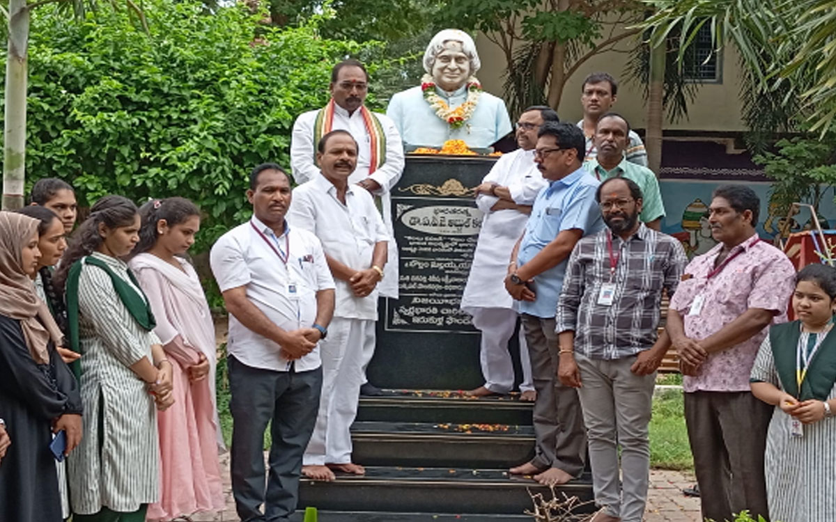 ‘కలాం సేవలు చిరస్మరణీయం’
