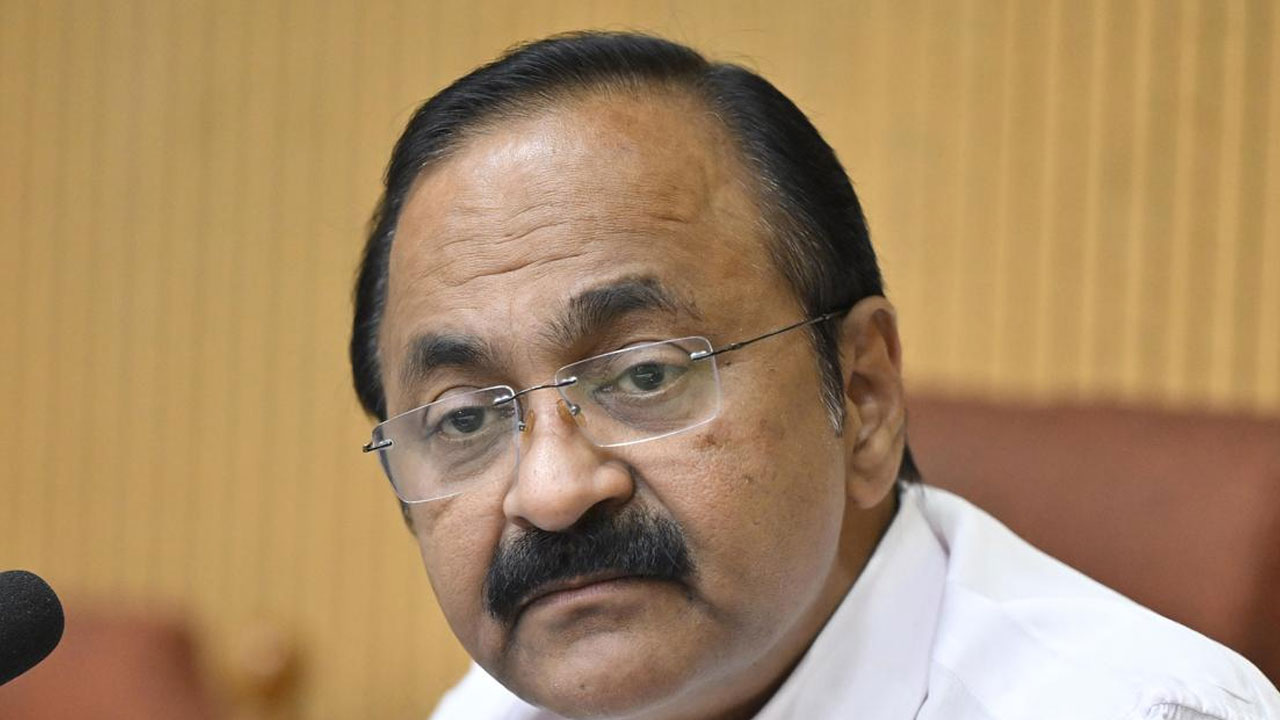 VD Satheesan: కోడ‌ళ్ల‌కు సంప్ర‌దాయ వంట‌ల్ని నేర్పాల‌ని త‌ల్లుల‌కు సూచ‌న‌.. వివాదంలో కేర‌ళ సీఎం వ్యాఖ్య‌లు