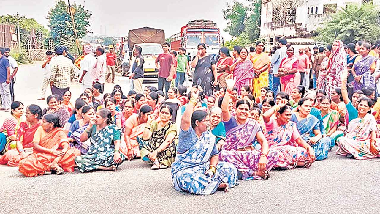 గుట్టుగా.. గుటకాయ స్వాహా!