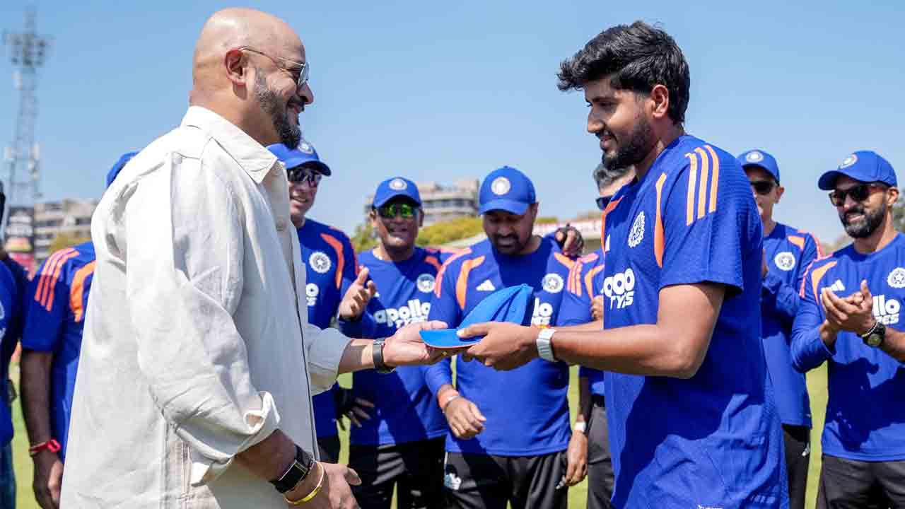 IND vs ZIM | టాస్ గెలిచిన జింబాబ్వే.. టీ20ల్లో ఐపీఎల్ స్టార్‌ అరంగేట్రం..!