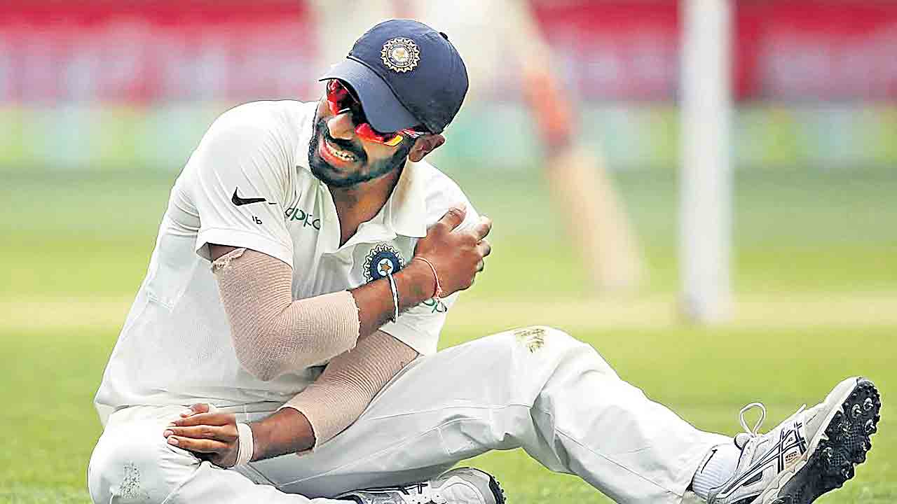 గాయాల గండం.. భారత ఆటగాళ్లను వెంటాడుతున్న ఫిట్‌నెస్‌ సమస్యలు