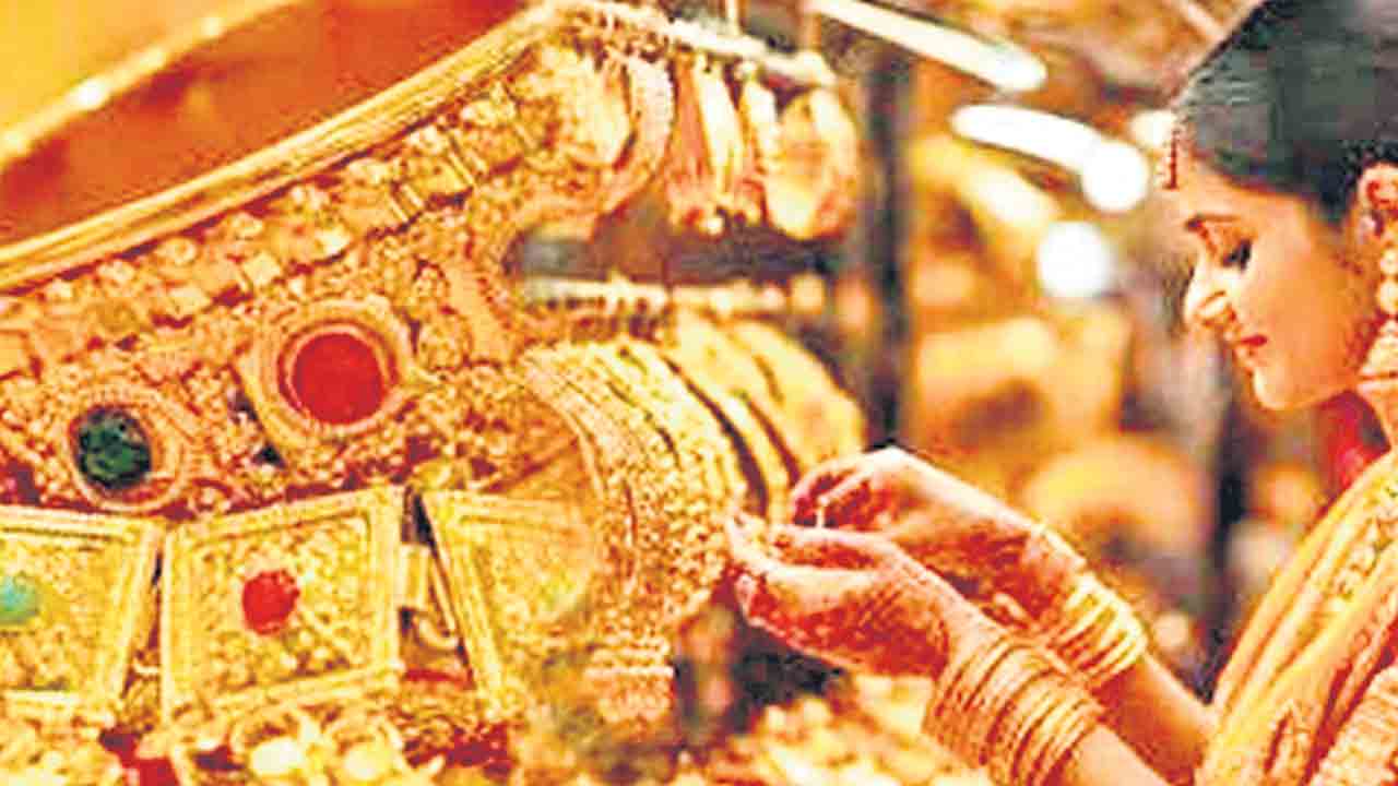 రూ.1.5 లక్షలు దాటిన పుత్తడి.. రూ.2,500 పెరిగిన పదిగ్రాముల ధర