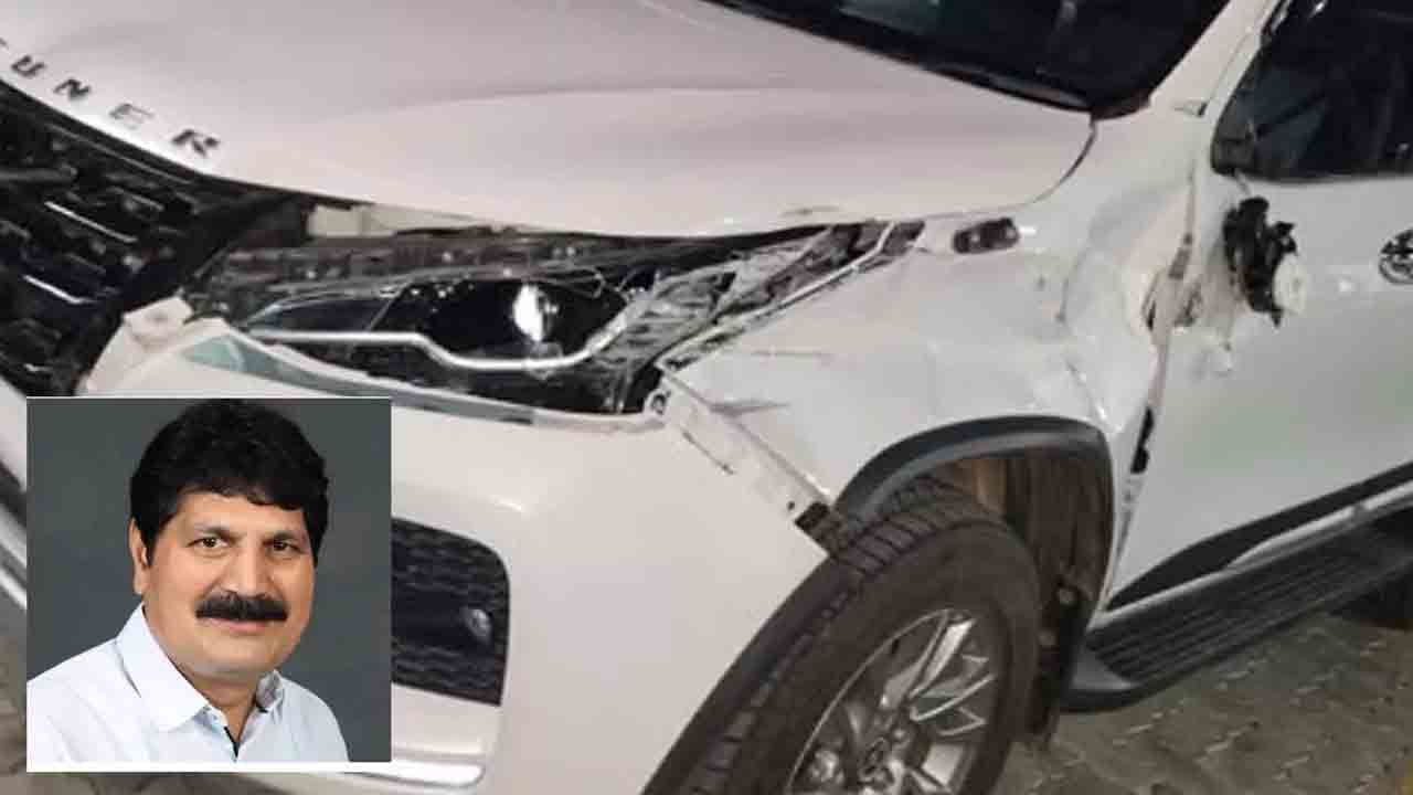 భద్రాచలం ఎమ్మెల్యేకు తప్పిన ప్రమాదం