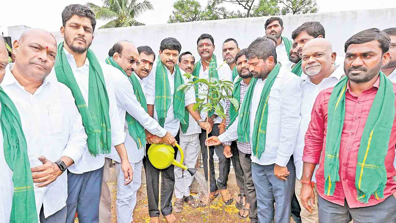 కేసీఆర్‌ స్ఫూర్తితోనే ఆకుపచ్చ తెలంగాణ