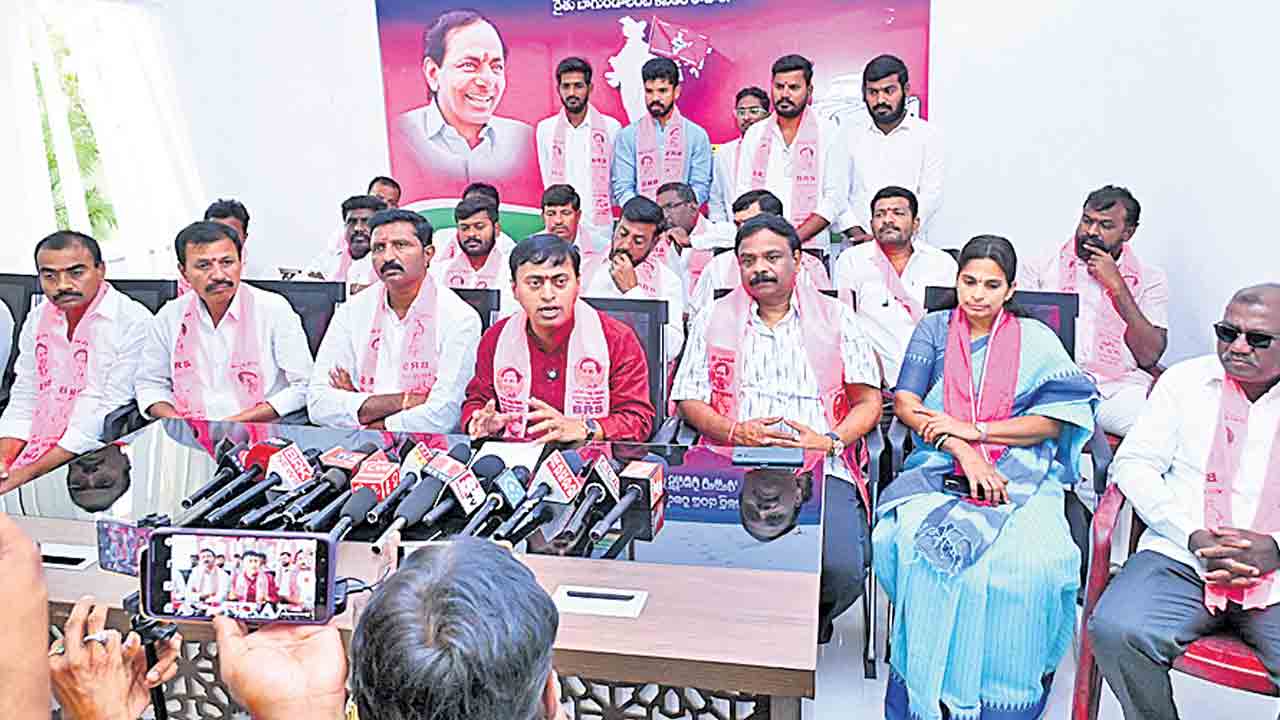 రెండున్నరేండ్ల రేవంత్‌రెడ్డి పాలనలో విధ్వంసం.. రాష్ట్రంలో అభివృద్ధి, సంక్షేమంలో 20 ఏండ్లు వెనక్కి