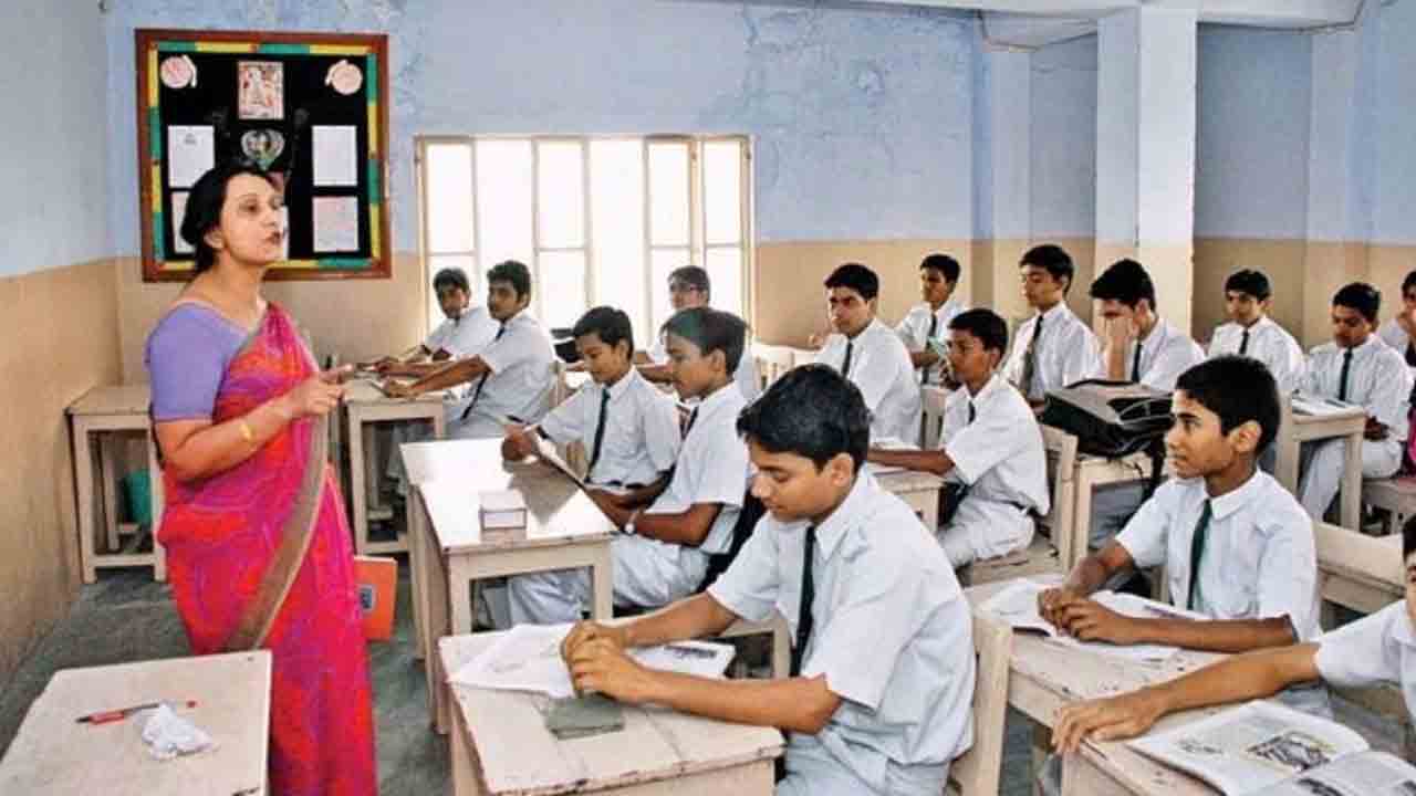 యునెస్కో ప్రమాణాలకు దూరంగా భారత విద్యారంగం