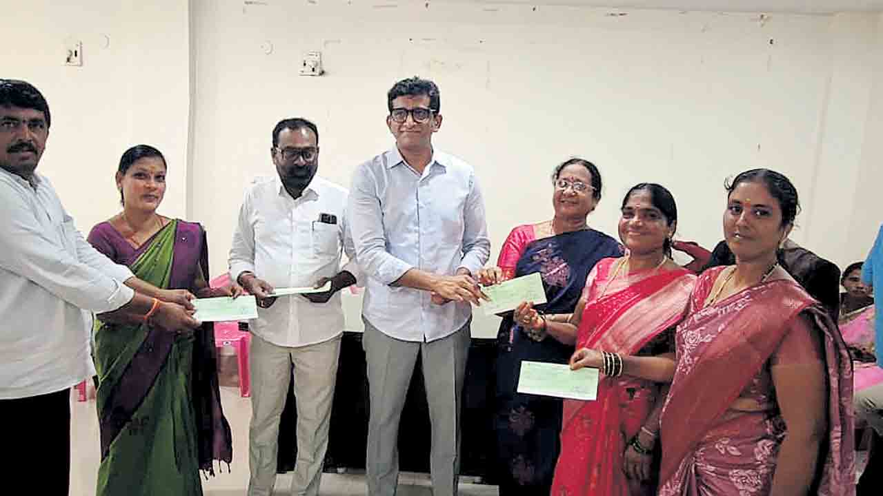 నెలలు గడిచినా కల్యాణలక్ష్మి ఇయ్యరా..?