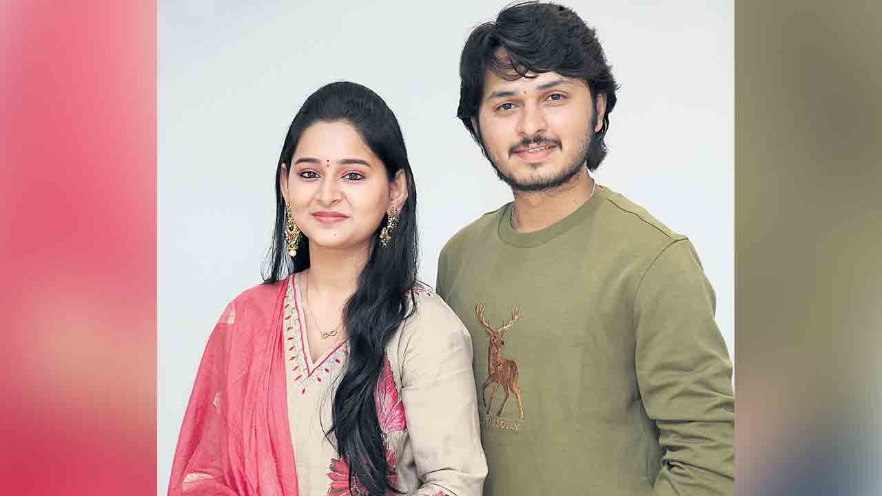సొంతూరికి వెళ్లిన అనుభూతి