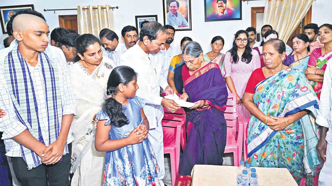 ఆత్మగల్ల అధినేత.. మానవీయ పార్టీ