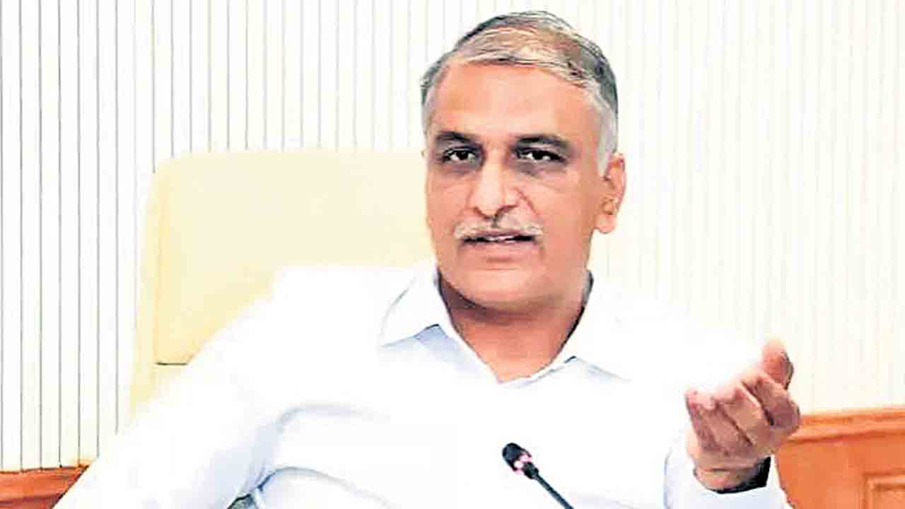 రాజకీయాలు మాని రైతులకు నీళ్లివ్వండి