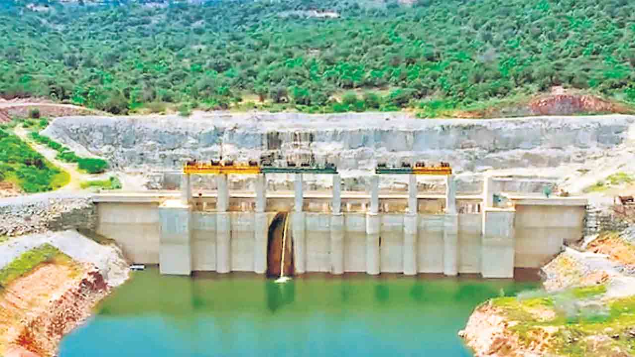 జాతీయ హోదా ఇవ్వం.. పాలమూరు ప్రాజెక్టుపై కేంద్రం మెలిక