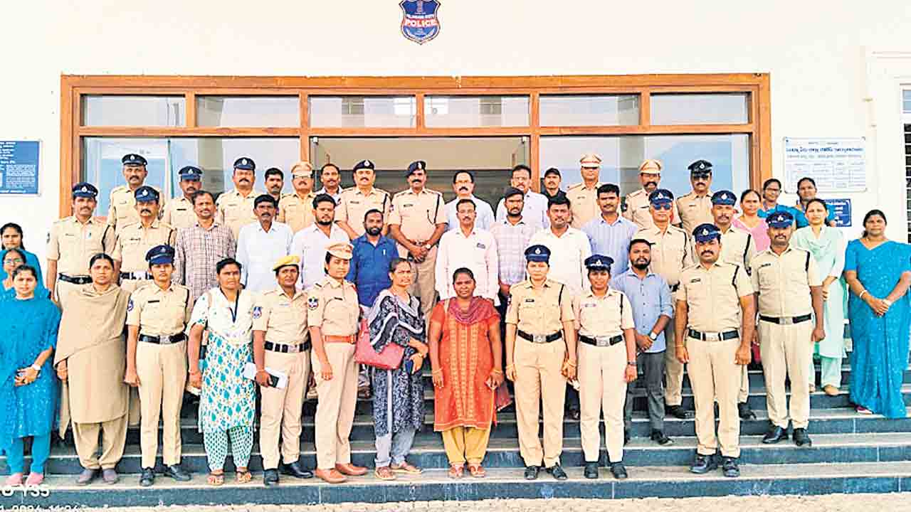 చిన్నారులతో వెట్టిచాకిరీ చేయిస్తే జైలుకే!