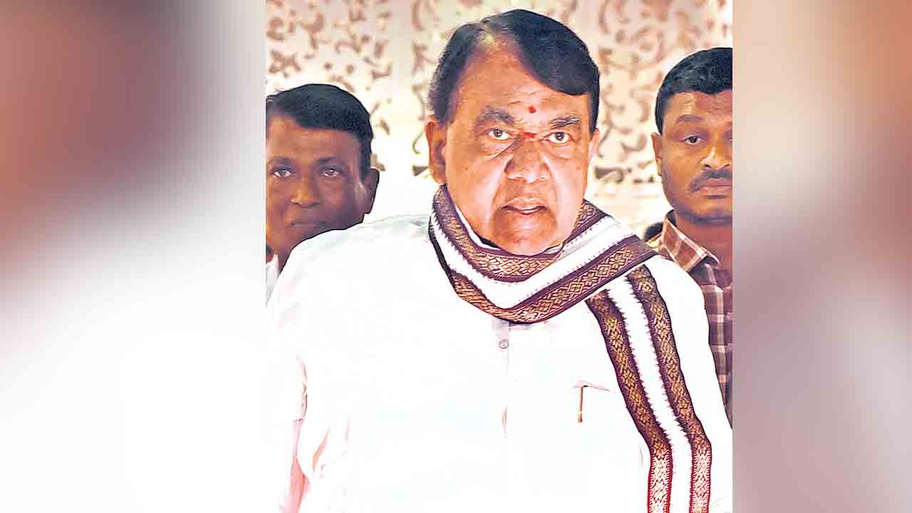 నేను ఎవరికీ అమ్ముడు పోలేదు
